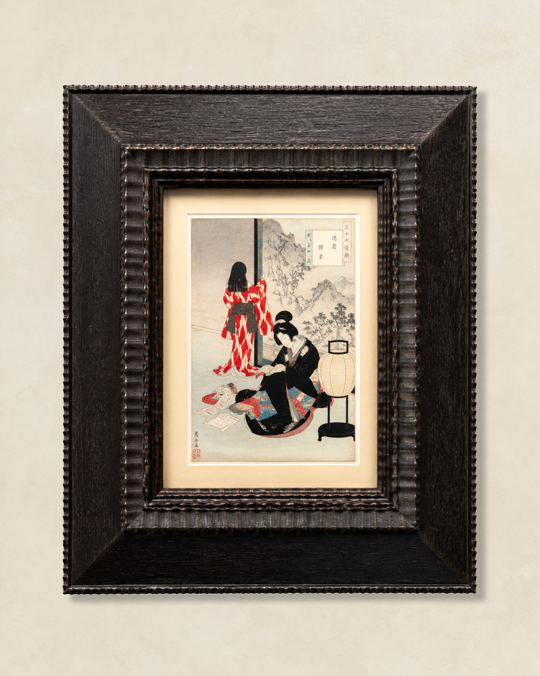 Estampe japonaise avec passe-partout étroit et large cadre en bois noir